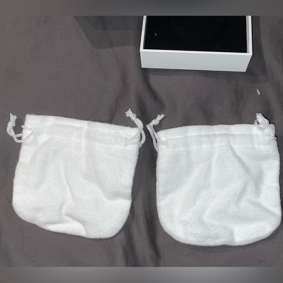 Pandora Bracelet Boxes & Dust Bags - Picture 7 of 7